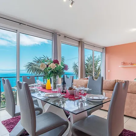 Farious Arco da Calheta (Madeira)